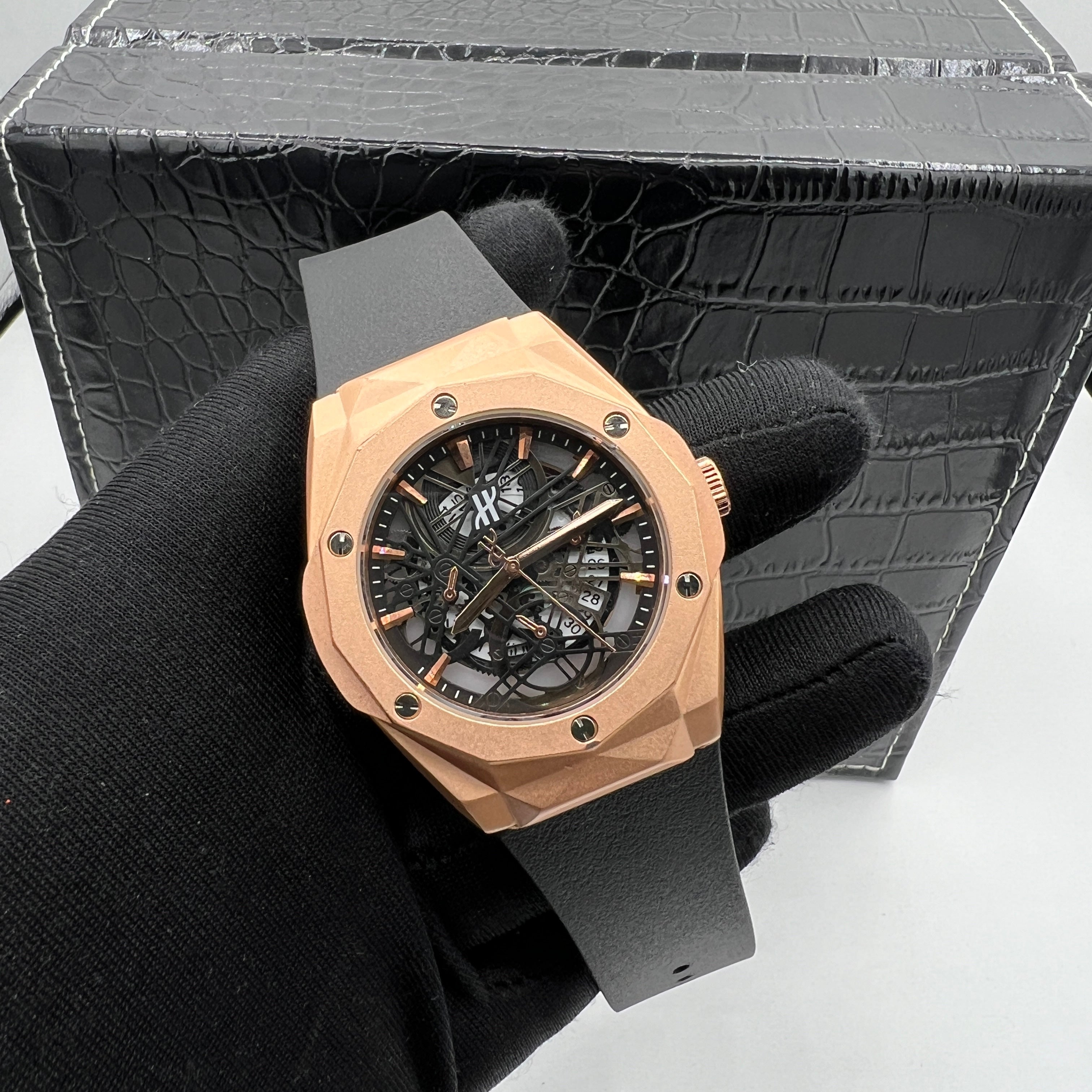 HUB DIAMOND CUT WATCH